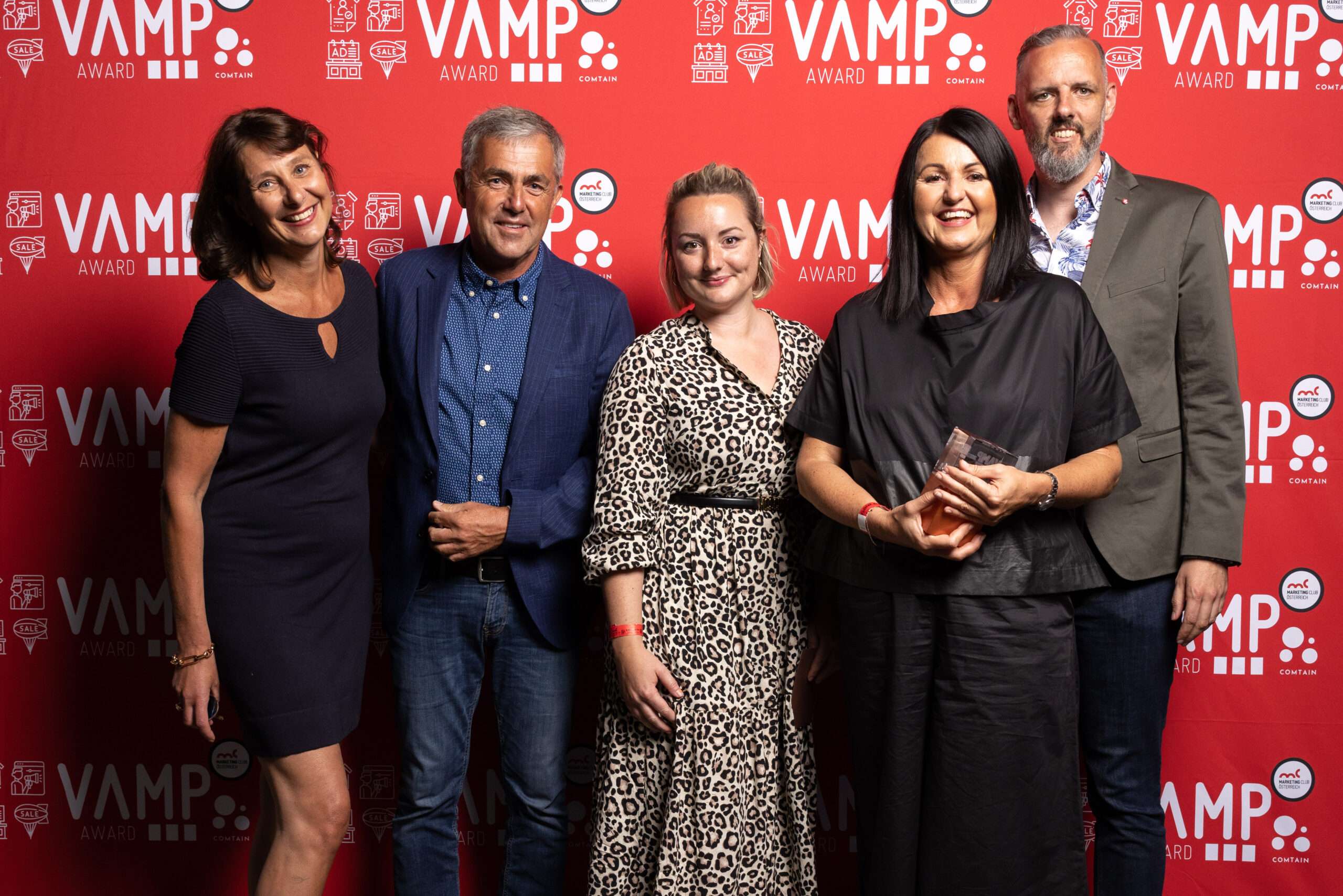 *01.1. B Vamp Award Pressewand - 3267