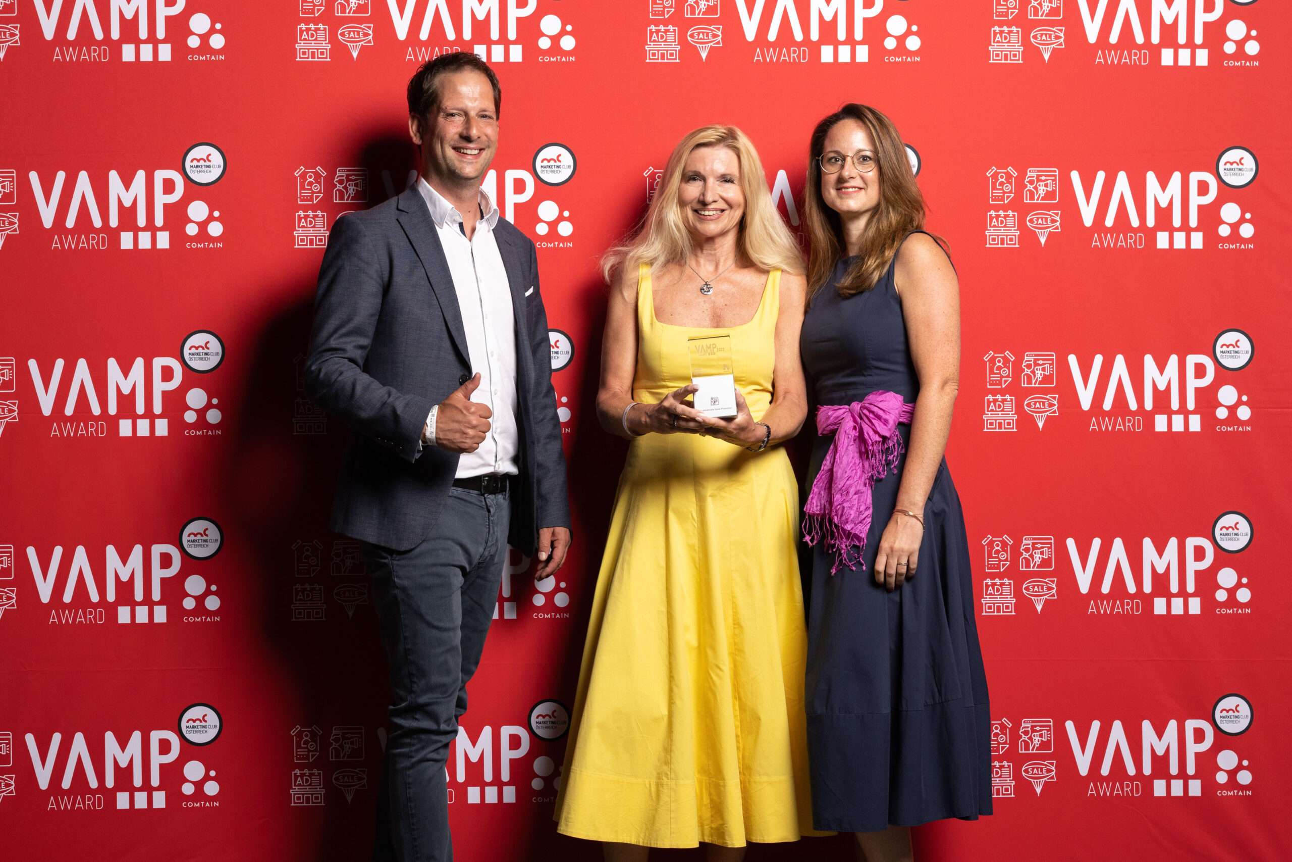 *02.2. S Vamp Award Pressewand - 3298