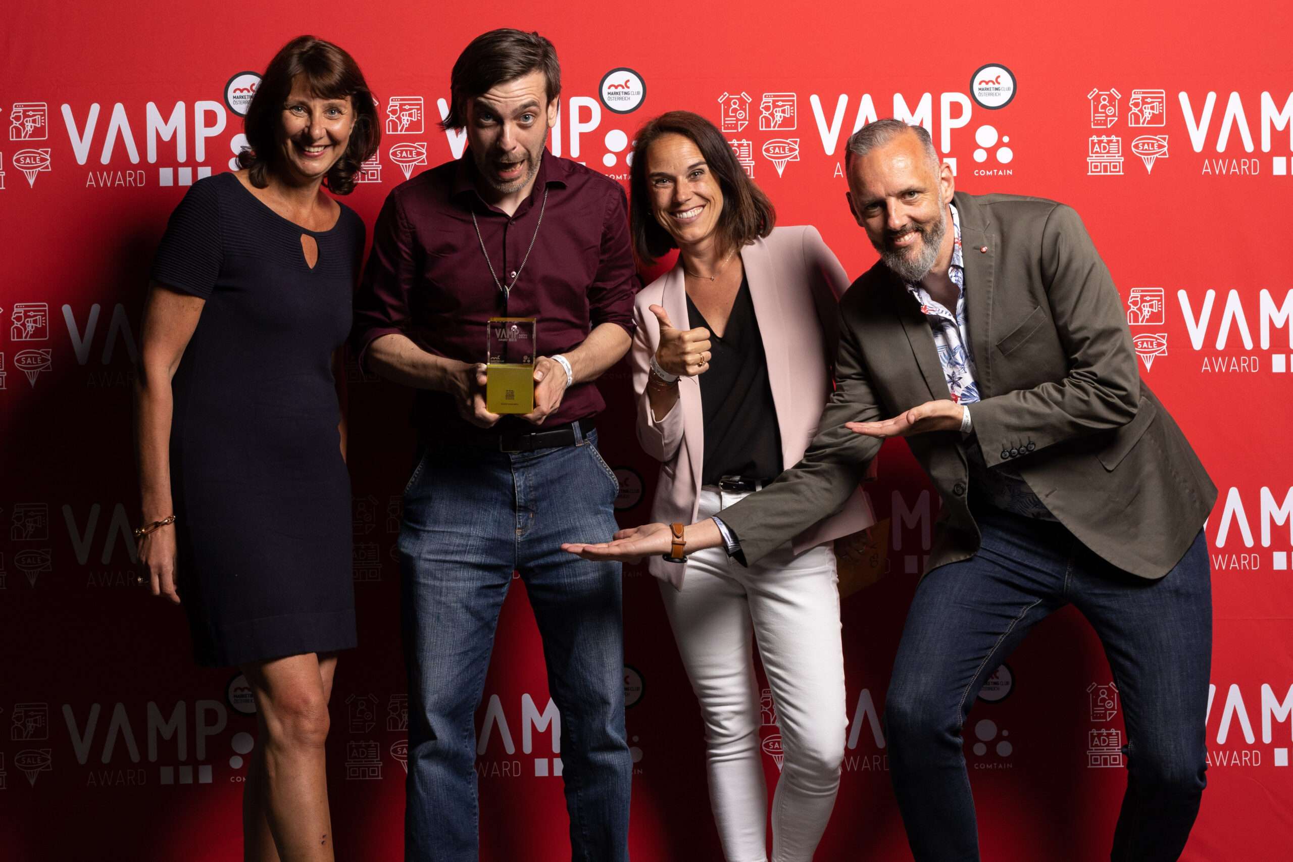 *03.1. G Vamp Award Pressewand - 3329