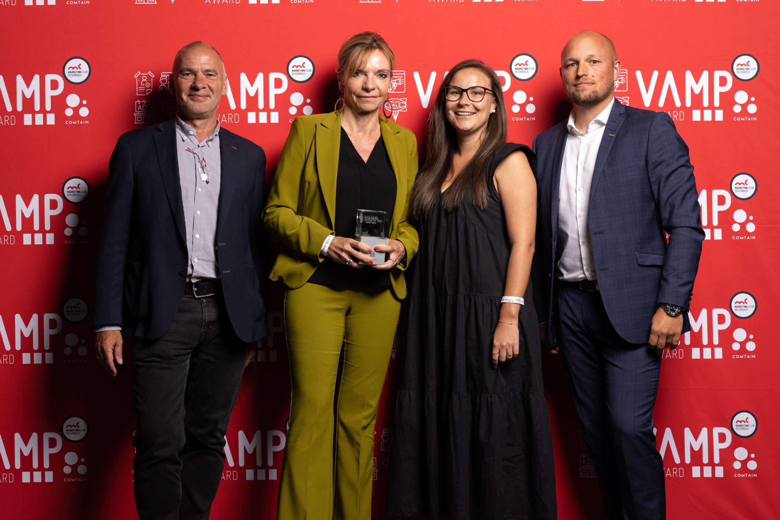 *03.1. S Vamp Award Pressewand - 3334