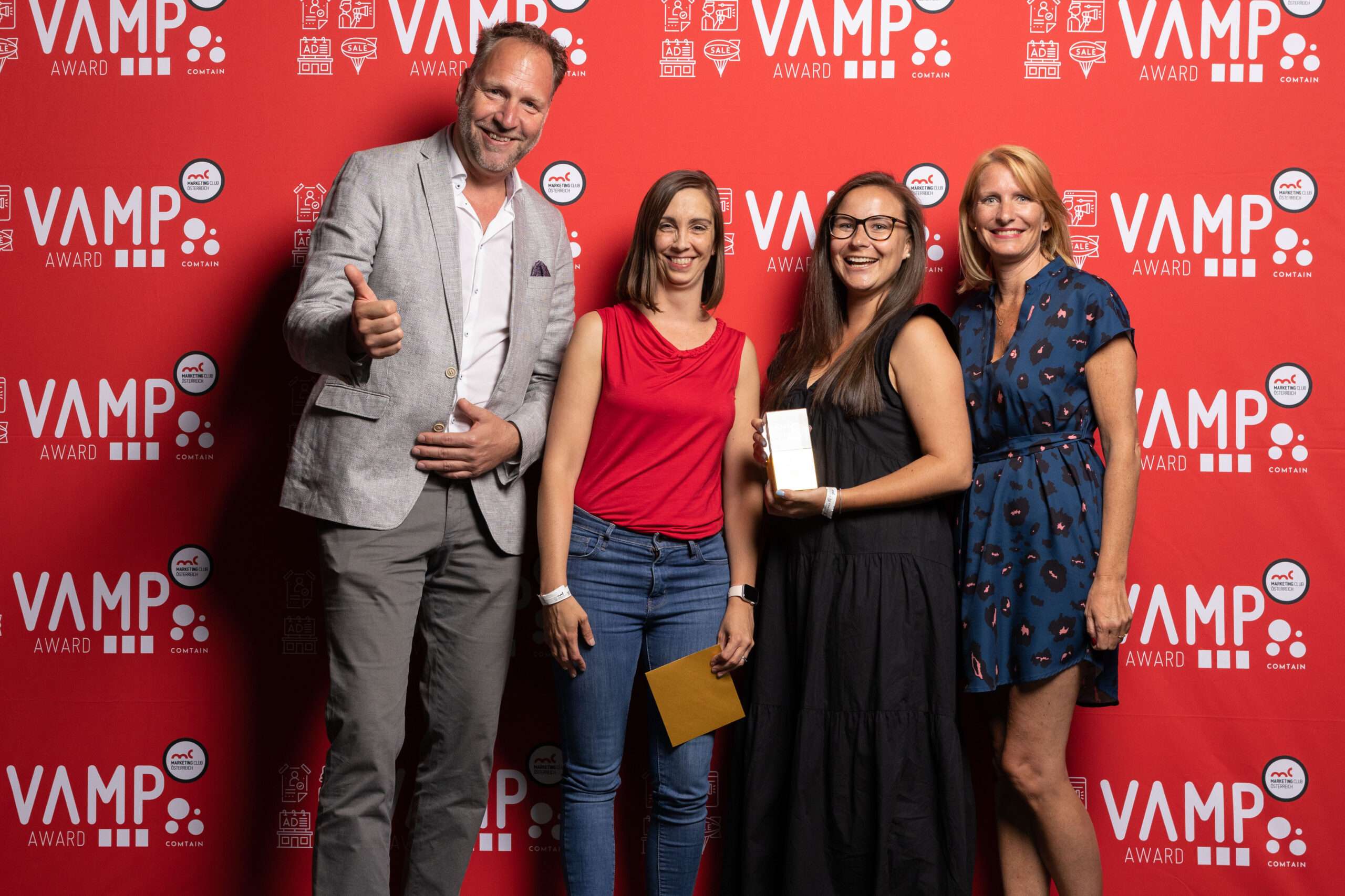 *03.2. G Vamp Award Pressewand - 3351