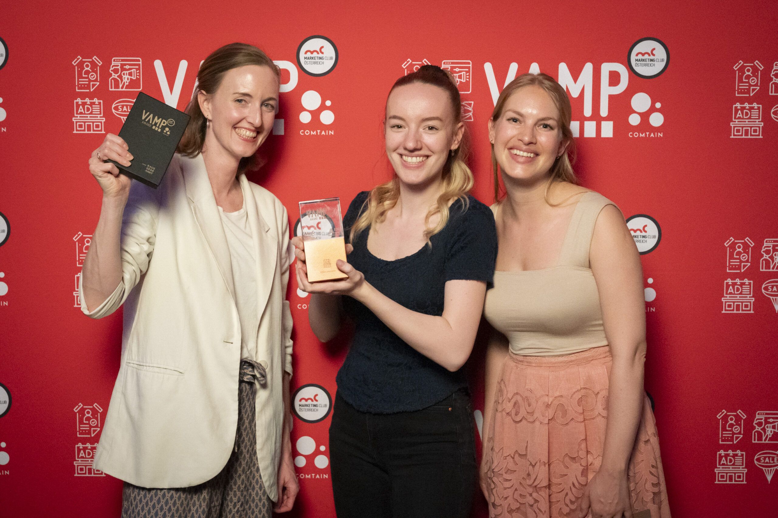Kat 3_1_Bronze_20240408_VAMP Award 2024_DOOH interaktiv