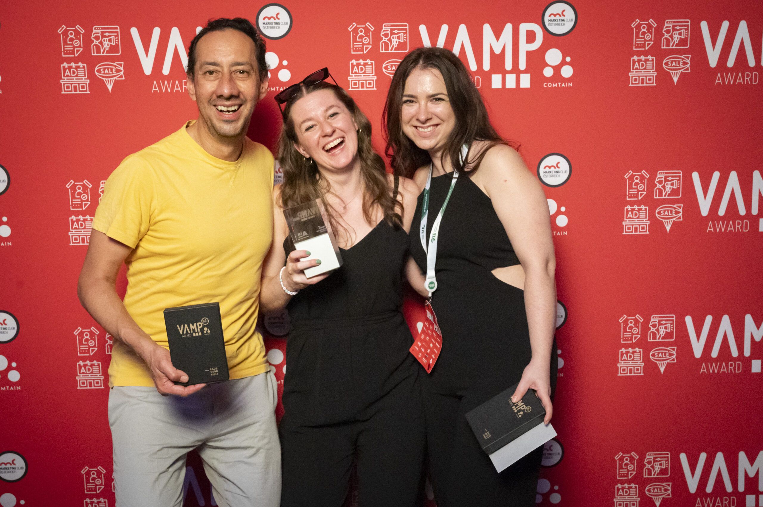 Kat 3_2_Silber_20240408_VAMP Award 2024_DOOH klassisch