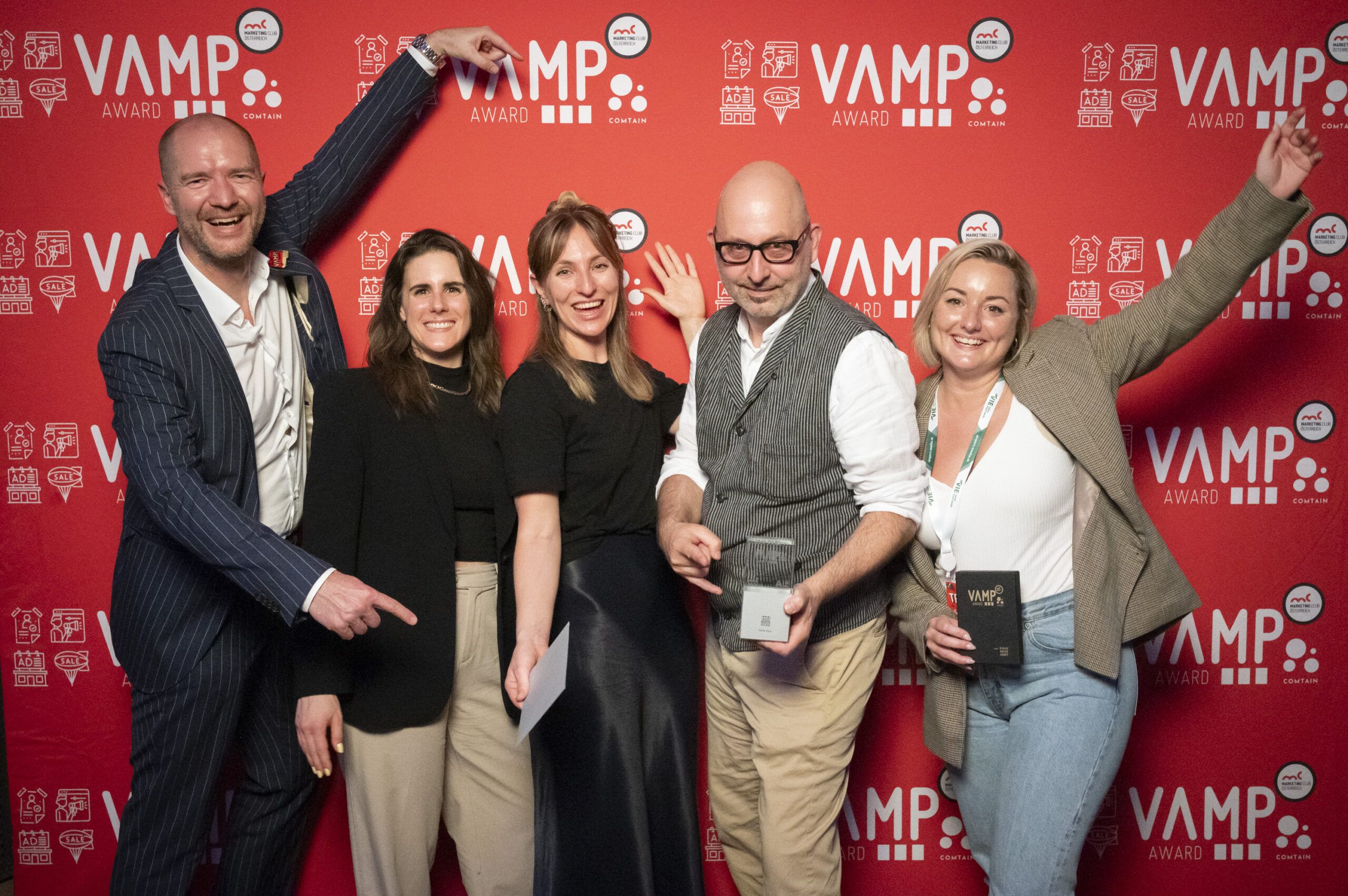 Kat 3_3_Silber_20240408_VAMP Award 2024_DOOH Data