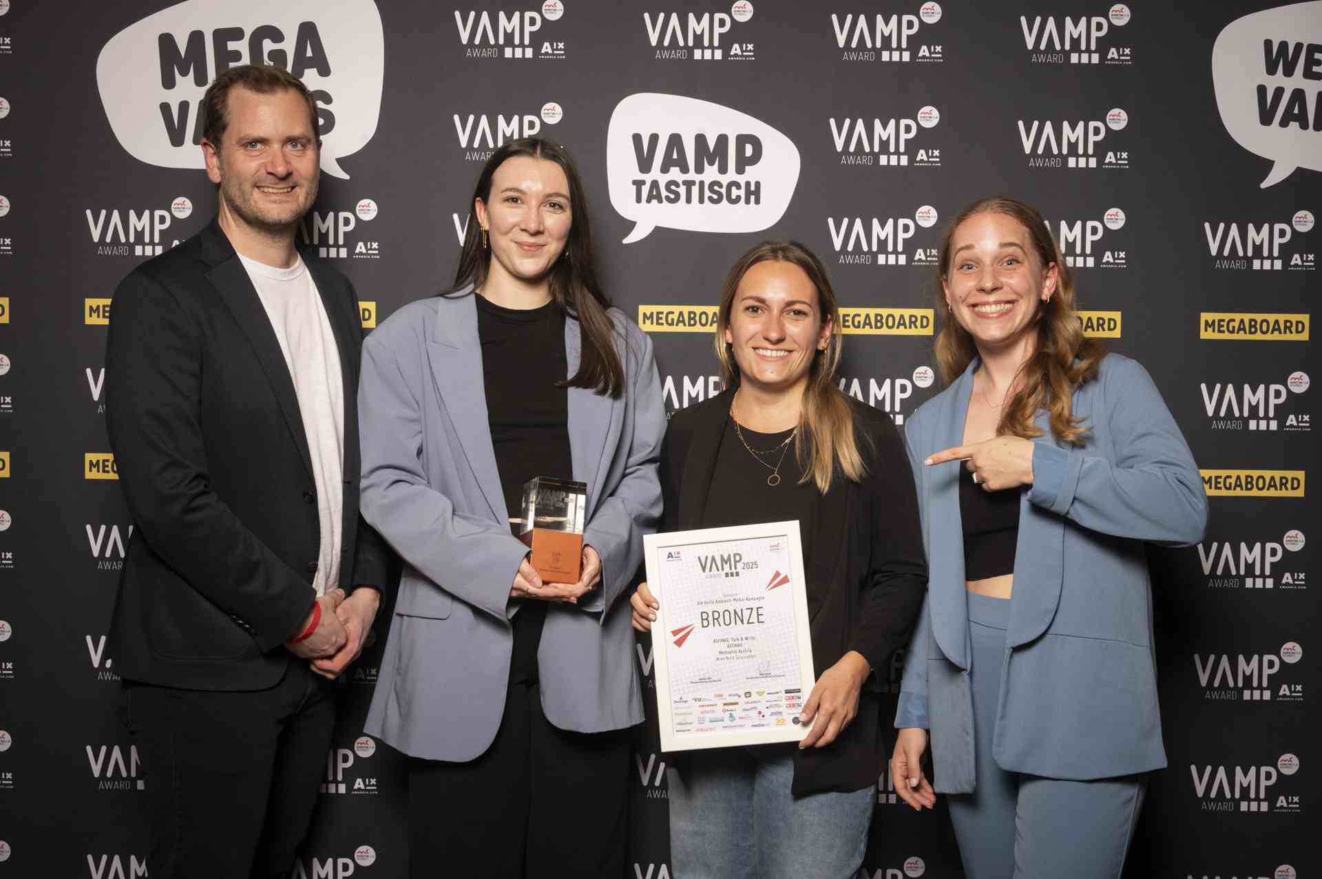 Kat 1_1_Bronze_20240408_VAMP Award 2024_Die beste Ambient-Media-Kampagne